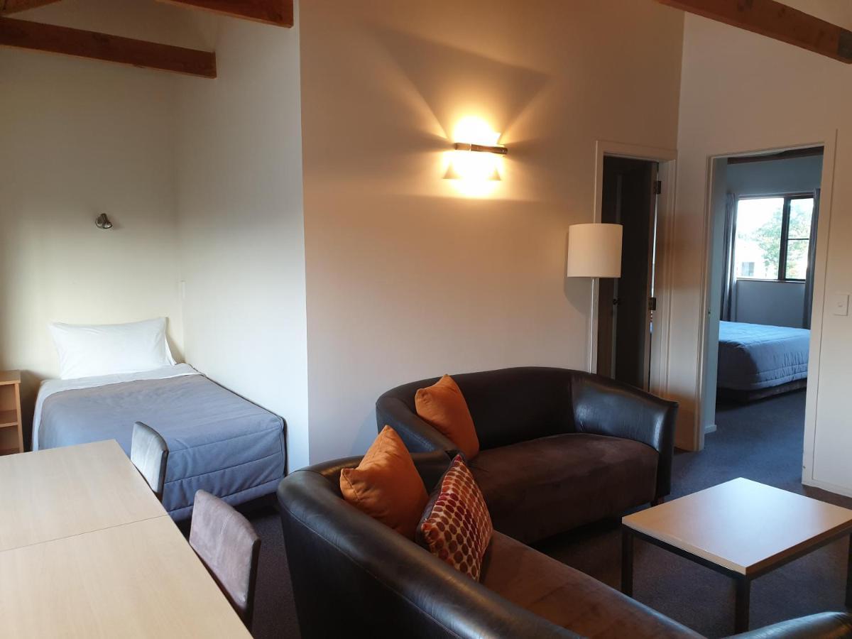 The Hobbit Motorlodge Ohakune Εξωτερικό φωτογραφία