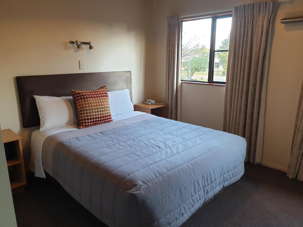 The Hobbit Motorlodge Ohakune Εξωτερικό φωτογραφία