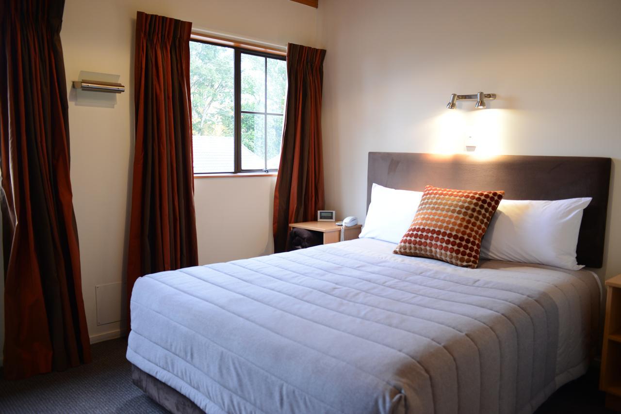 The Hobbit Motorlodge Ohakune Εξωτερικό φωτογραφία